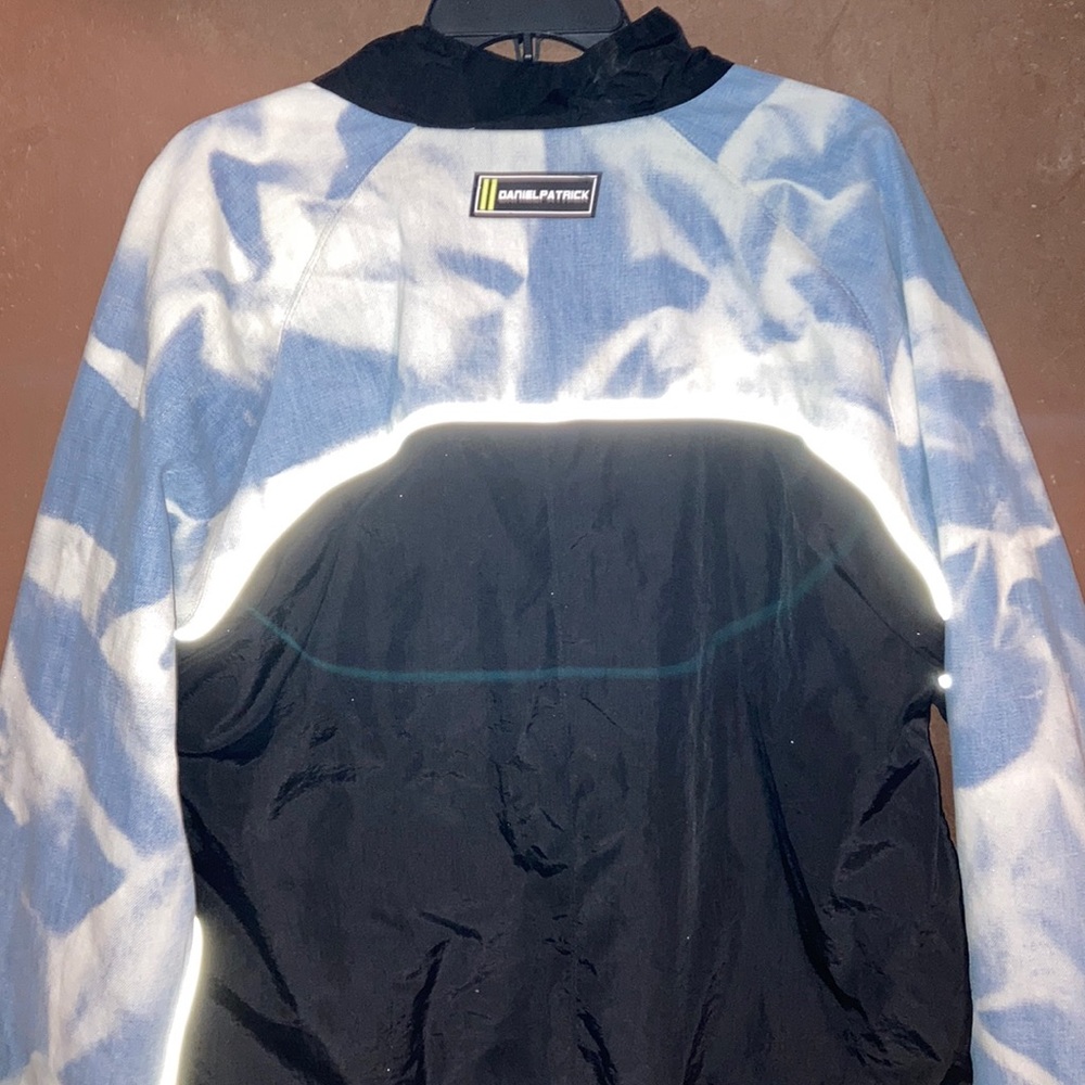 Jacket - Picture 2 of 3